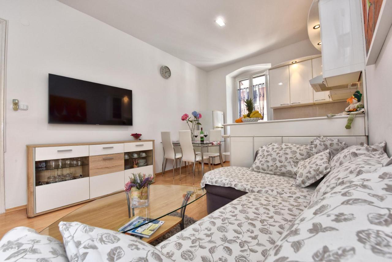 Premium Apartment Aria 波雷奇 外观 照片
