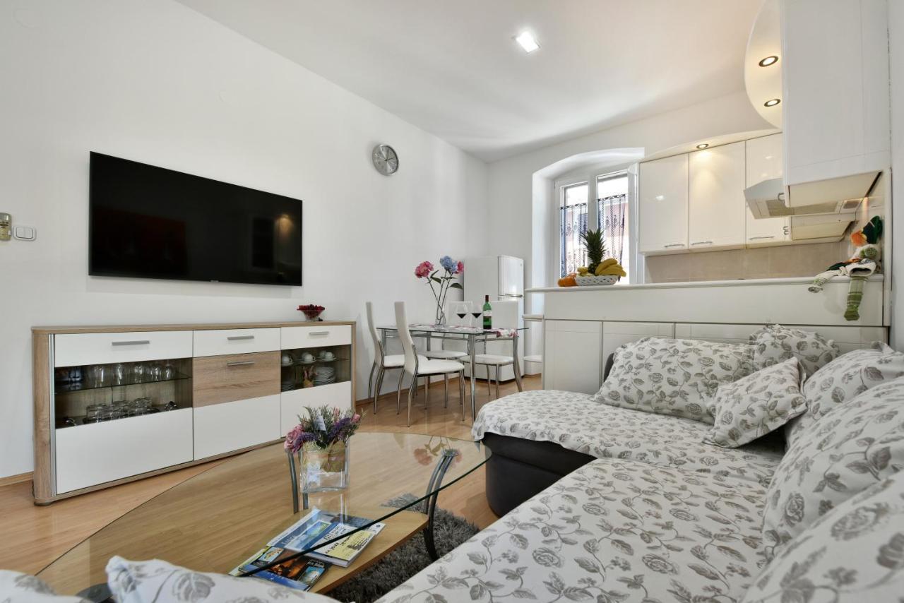 Premium Apartment Aria 波雷奇 外观 照片
