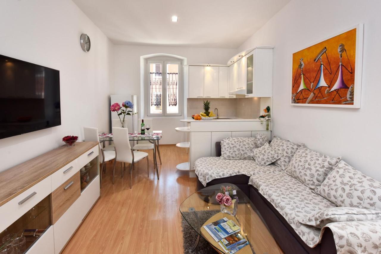 Premium Apartment Aria 波雷奇 外观 照片