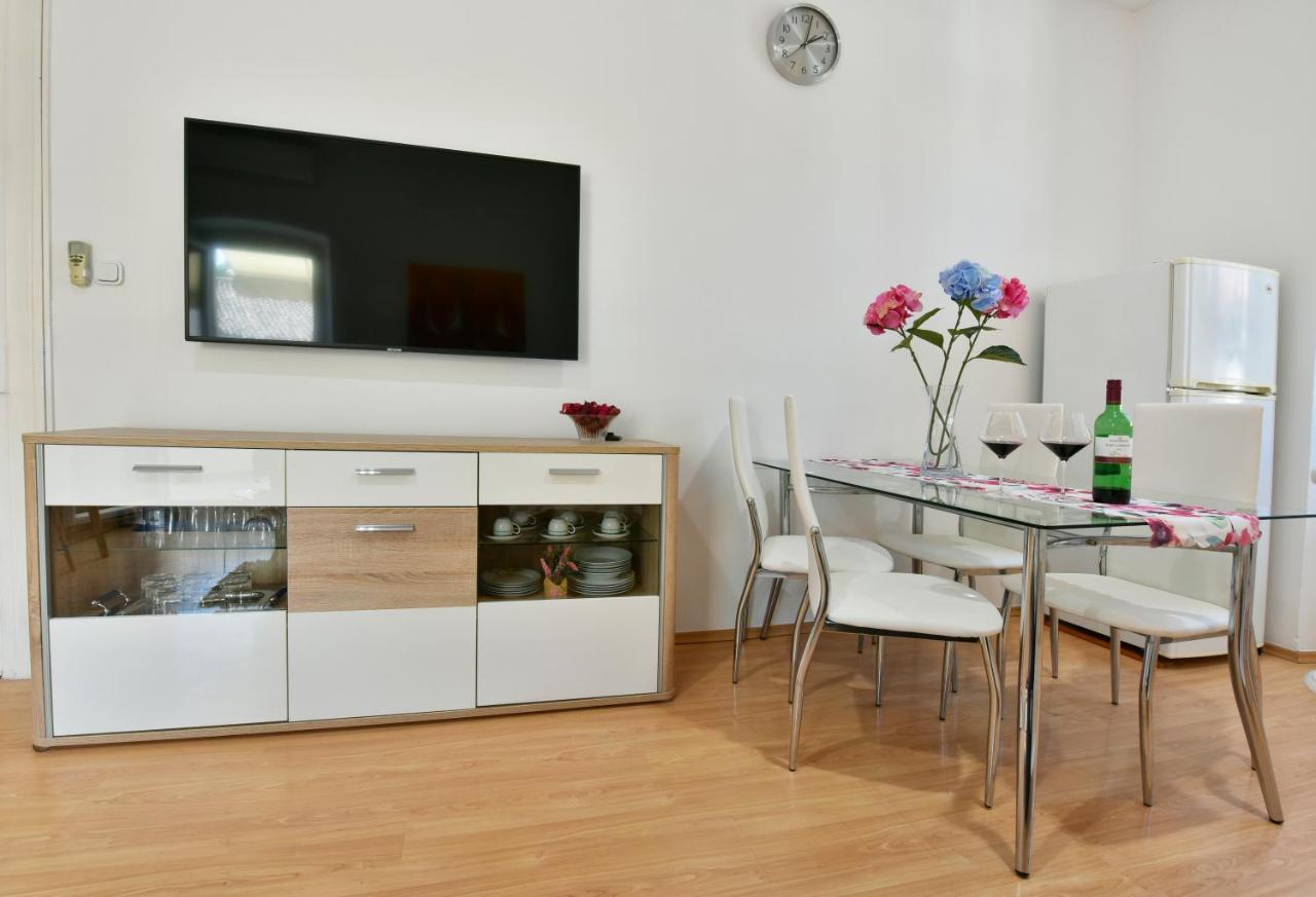 Premium Apartment Aria 波雷奇 外观 照片